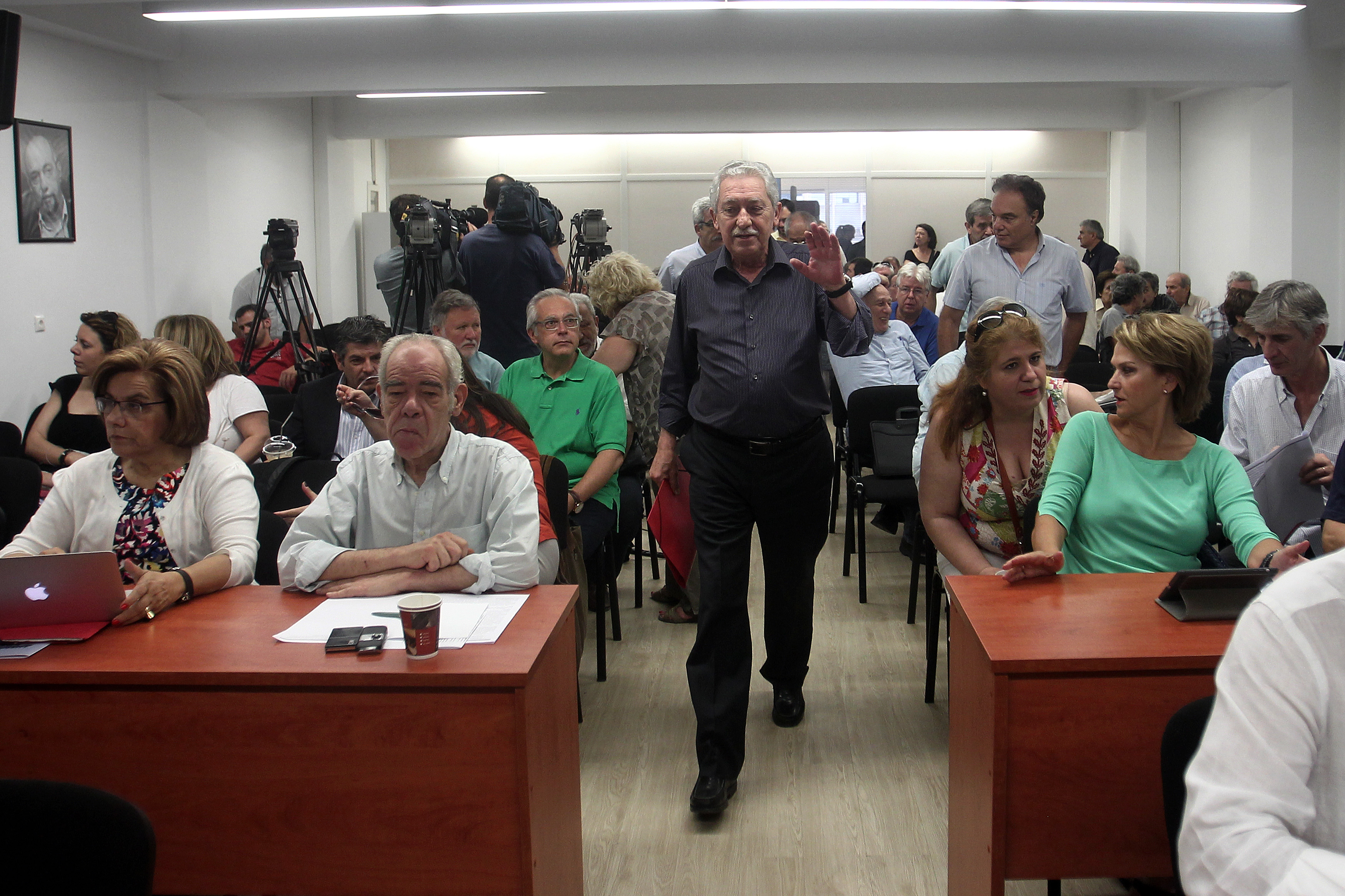 Αναταράξεις στο εσωτερικό της ΔΗΜΑΡ μετά το «ναι» στο ΣΥΡΙΖΑ για τη ΔΕΗ