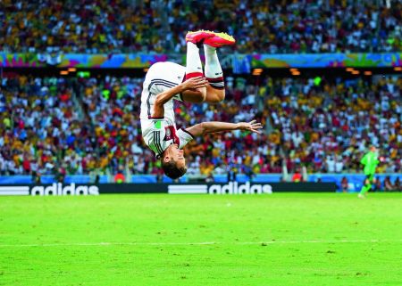 Η σύγκρουση δύο κόσμων