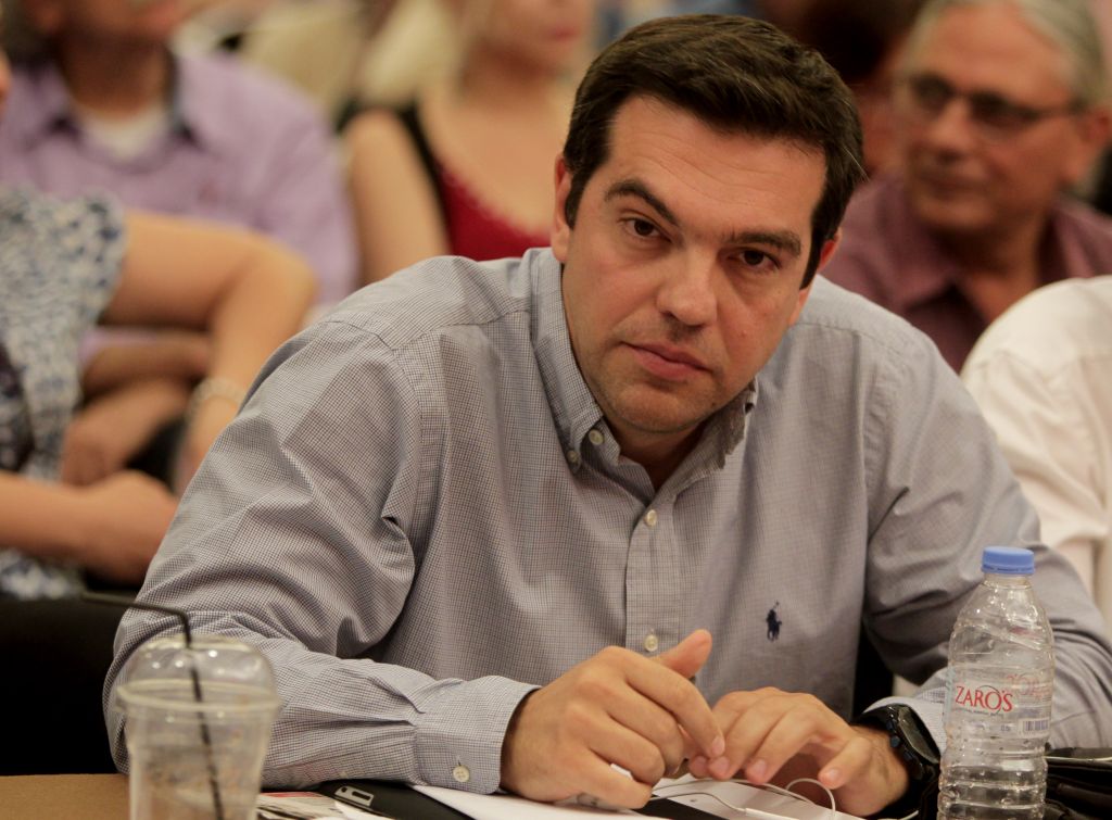 Τσίπρας: Εθνικό έγκλημα που πρέπει να αποτραπεί το ν/σ για τη μικρή ΔΕΗ