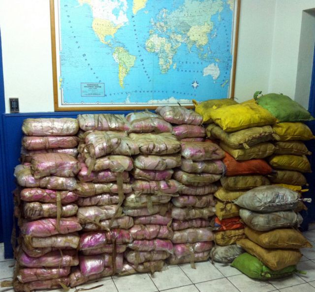 Τρεις προφυλακιστέοι για το φορτίο της ηρωίνης