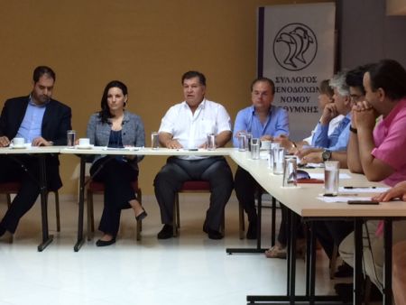 Κεφαλογιάννη: Σύσκεψη για την επέκταση της τουριστικής περιόδου