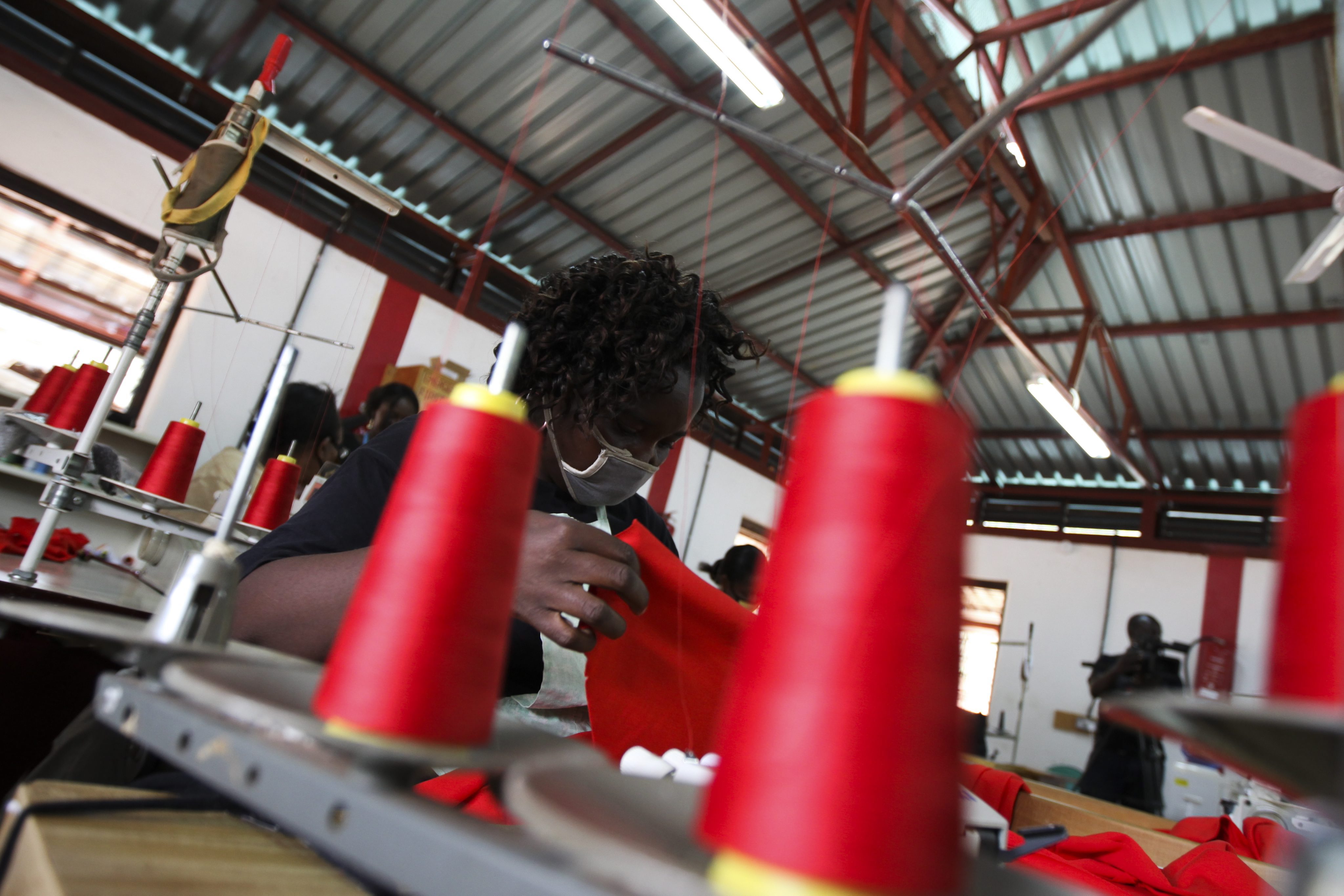 ΕΣΠΑ: Ενίσχυση επενδύσεων 13.415 μικρομεσαίων επιχειρήσεων