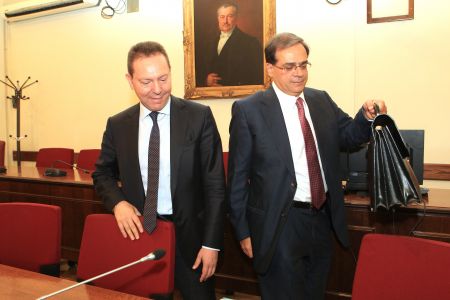 Η ΕΚΤ «ξεσκονίζει» 8.000 εταιρικά δάνεια