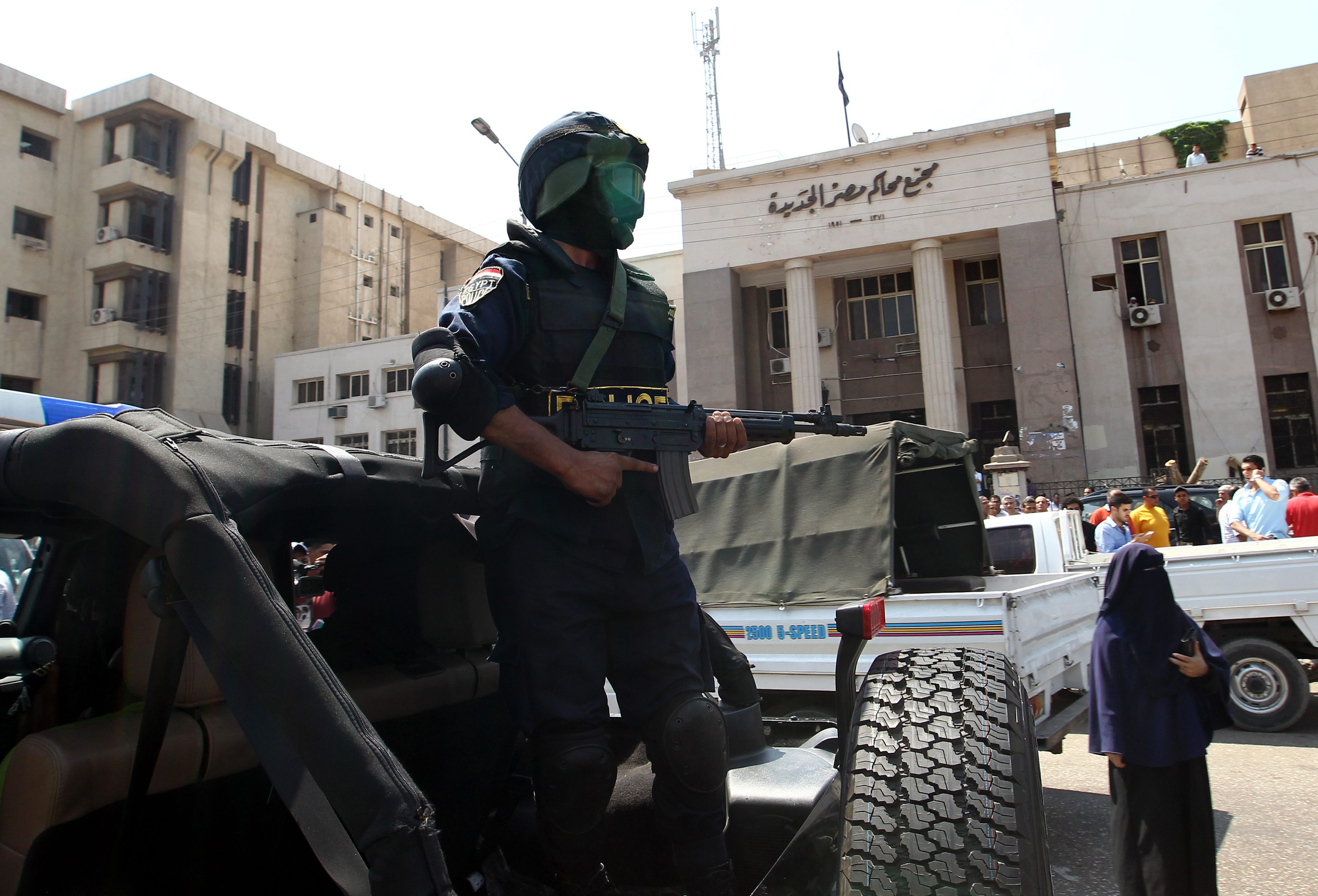 Αίγυπτος: Νεκρός αστυνομικός από έκρηξη κοντά στο προεδρικό μέγαρο