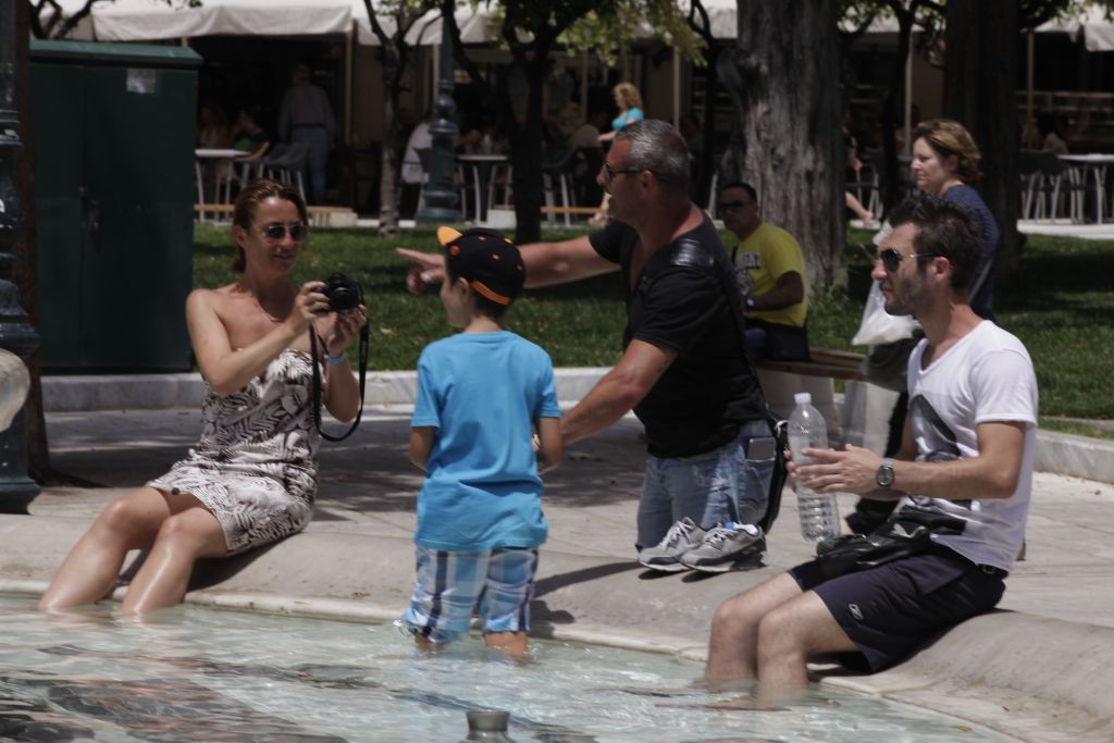 Τριήμερο καύσωνα από την Τετάρτη, στους 40 βαθμούς ο υδράργυρος