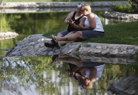 Η ομοφυλοφιλία δεν συνδέεται με ψυχικές διαταραχές