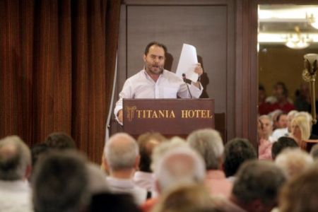 Θα σκίσει το φυλλάδιο της επιστράτευσης, λέει ο Ν. Φωτόπουλος