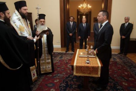 «Στην υπόγεια την ταβέρνα&#8230;»