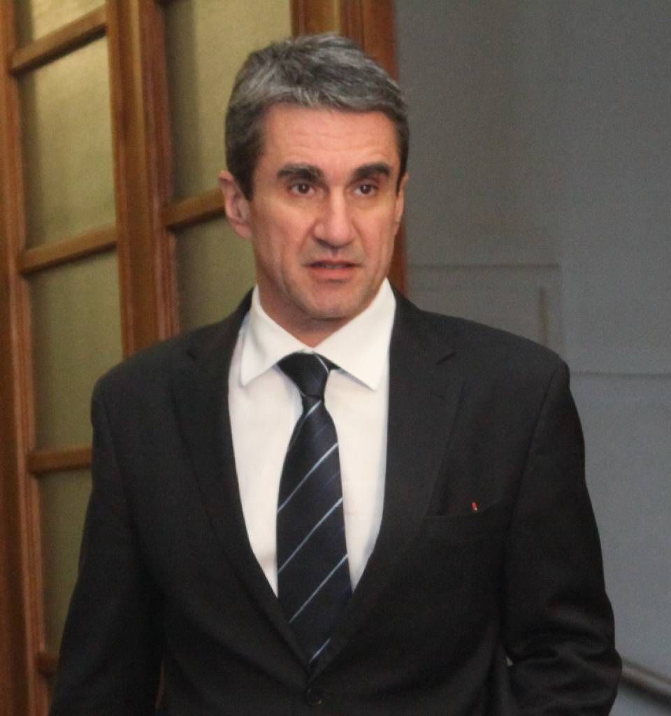 Λοβέρδος: «Οι διοικητικοί δεν έχουν δικαίωμα να κλείνουν τα ιδρύματα»