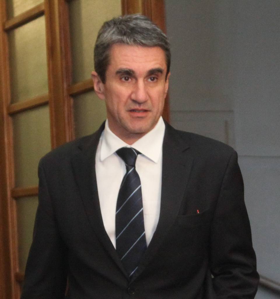 Λοβέρδος: «Οι διοικητικοί δεν έχουν δικαίωμα να κλείνουν τα ιδρύματα»