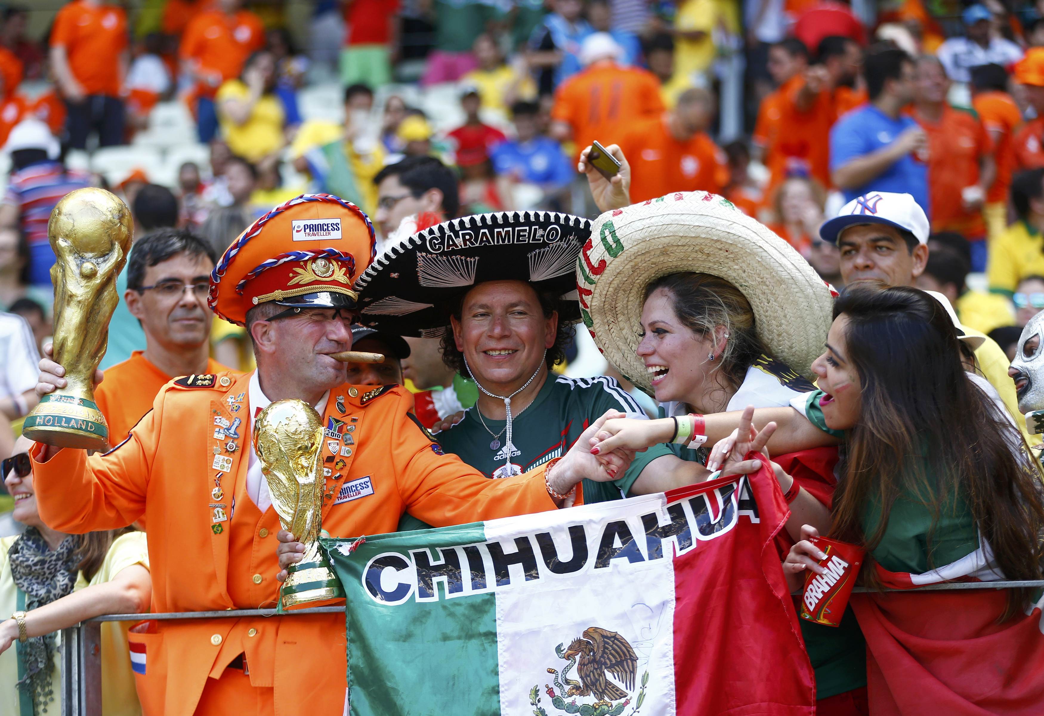 Μουντιάλ 2014: Η Ολλανδία στους «8» – Επικράτησε 2-1 του Μεξικού