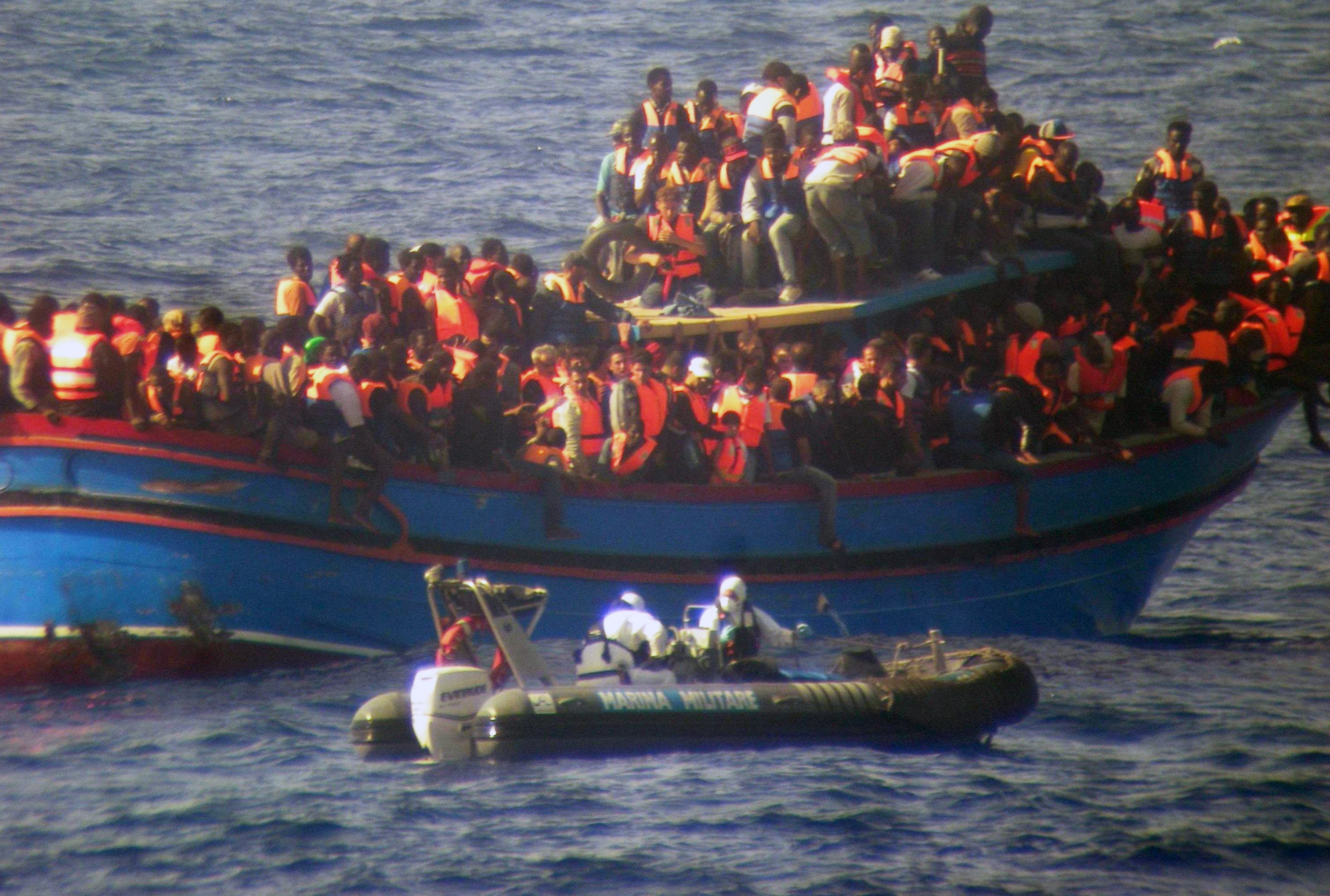 Νέο ναυάγιο στις λιβυκές ακτές με τουλάχιστον δέκα νεκρούς μετανάστες