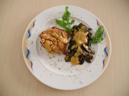 Κοτόπουλο με κρούστα μουστάρδας και σoς μπαλσάμικου