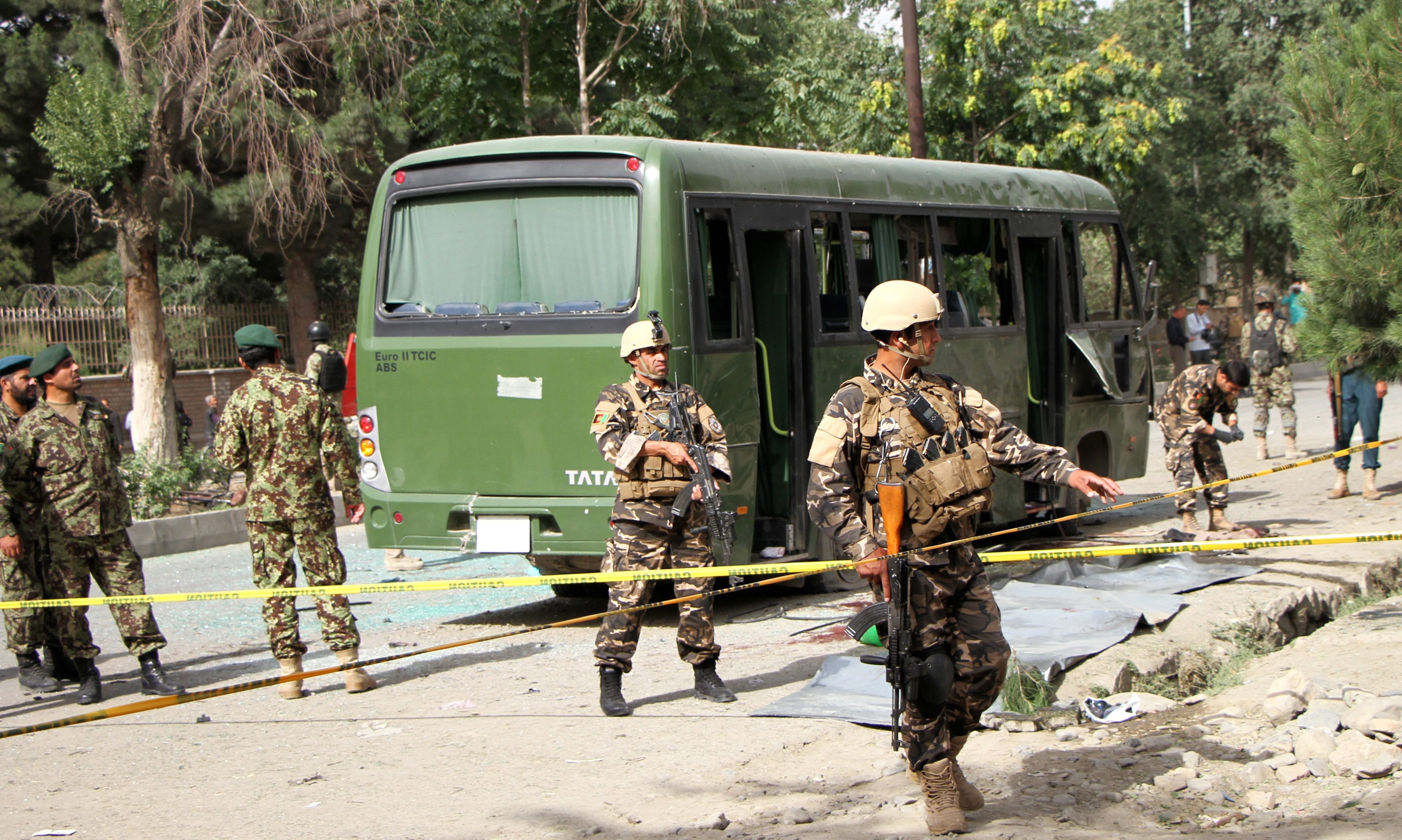 Καμπούλ: Οκτώ νεκροί από επίθεση σε στρατιωτικό λεωφορείο