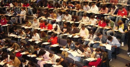 Διευρύνονται οι κατηγορίες που δικαιούνται μετεγγραφής σε ΑΕΙ και ΤΕΙ