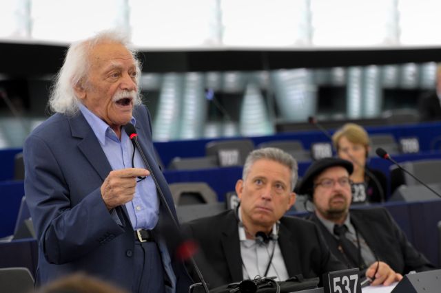 Μανώλης Γλέζος: «Θέλουμε πολιτική λύση για το κατοχικό δάνειο»