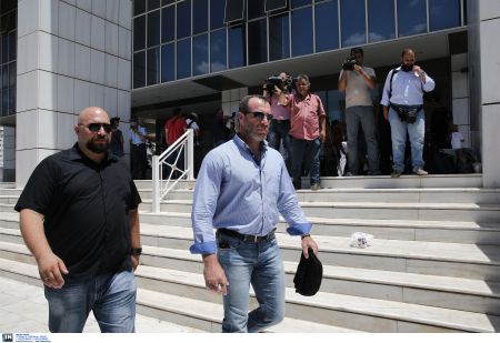 Σε κατ’ οίκον περιορισμό ο βουλευτής της Χ.Α. Νίκος Μίχος