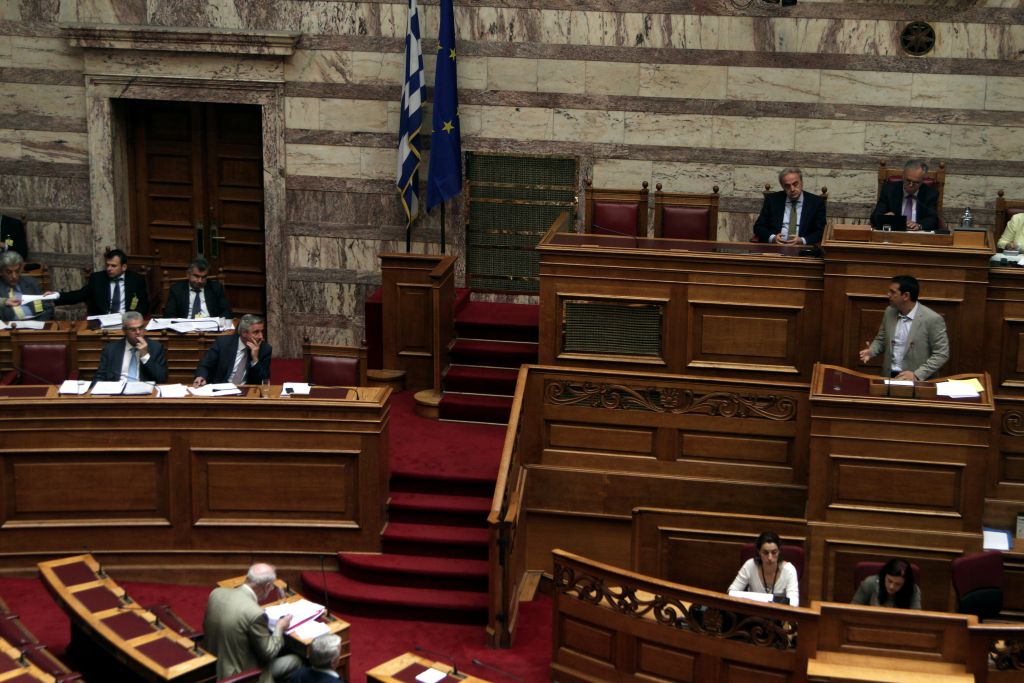Αλέξης Τσίπρας: «Κάτω τα χέρια από τους αιγιαλούς»