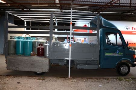 Πέντε συλλήψεις για παράνομη εμφιάλωση και διακίνηση υγραερίου