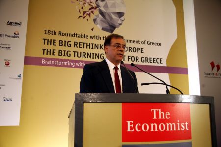 Συνέδριο Economist: Χαρδούβελης-Δραγασάκης διασταυρώνουν «ξίφη»