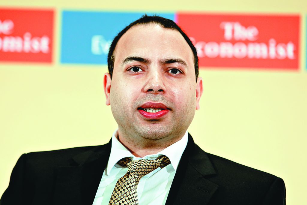 Ρίσι Γκογιάλ: «Κλείστε πρώτα τις τρύπες που άνοιξαν»