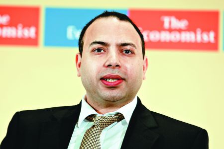 Ρίσι Γκογιάλ: «Κλείστε πρώτα τις τρύπες που άνοιξαν»