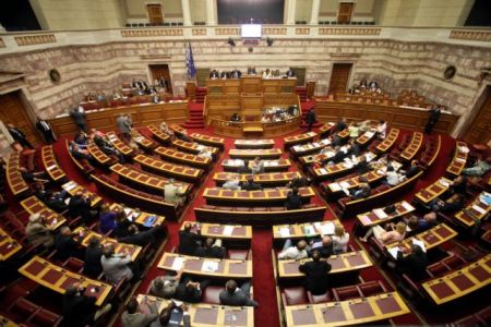 Ο γρίφος των 180 και τα «κουκιά» του Μαξίμου