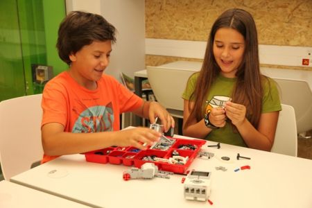 Φωτοζωγραφική, Ηχοϊστορία και Ρομποτική για μαθητές