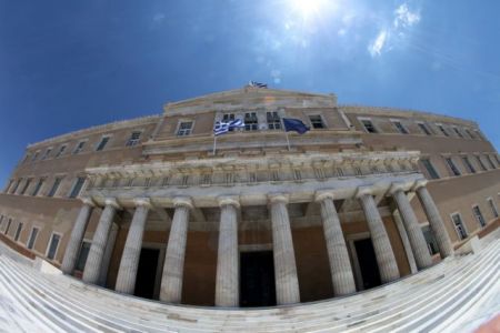 Government proposes discussion for DEI, opposition parties abstain