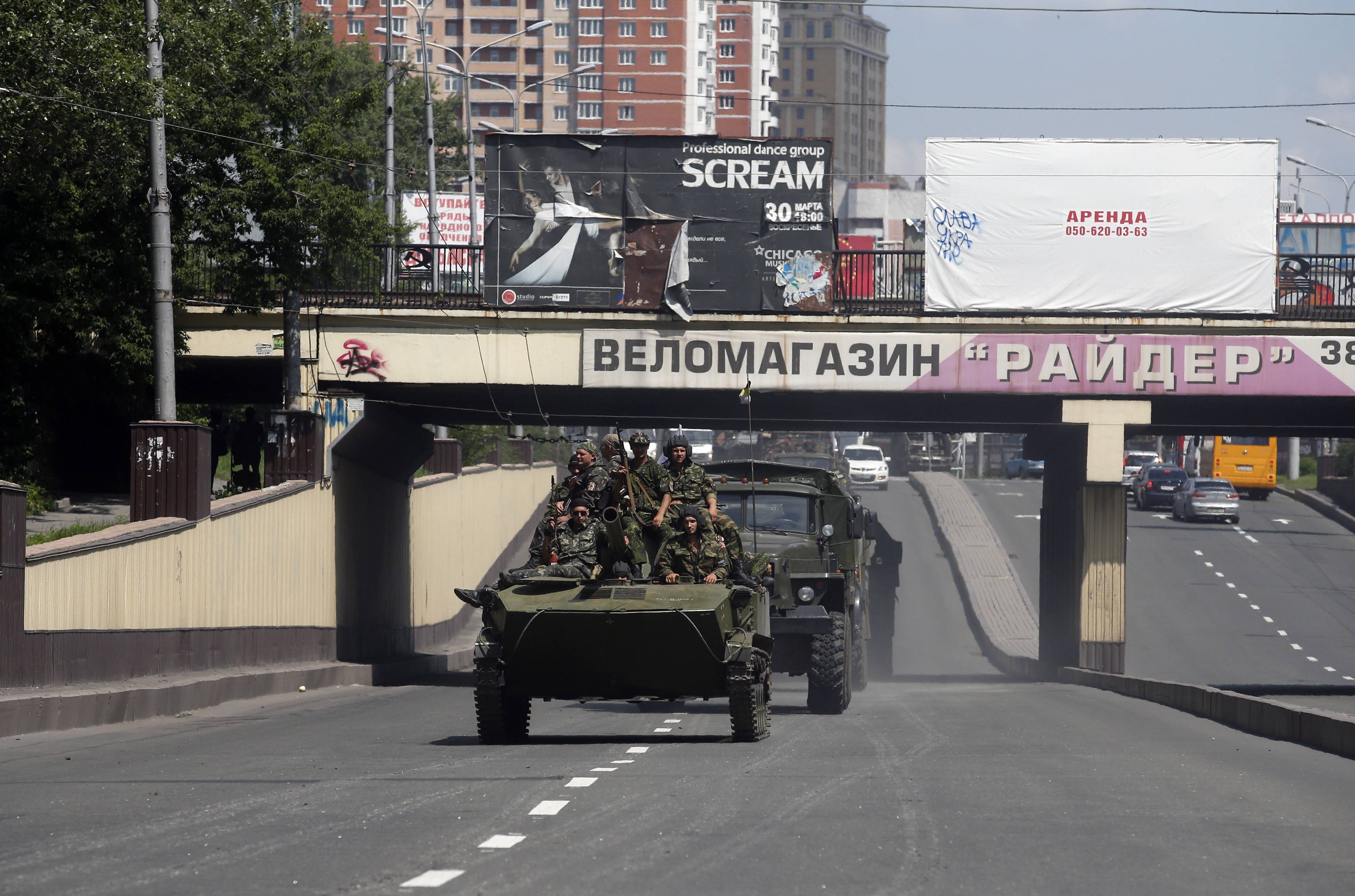 Συγκρούσεις φιλορώσων-ουκρανικού στρατού στο αεροδρόμιο του Ντονέτσκ