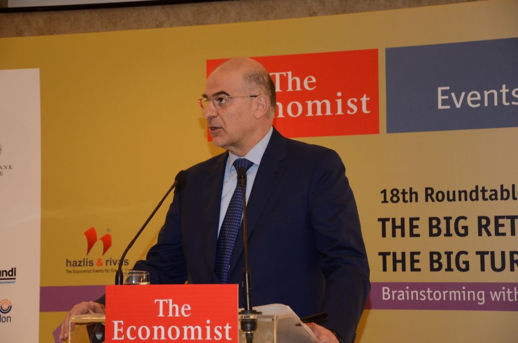 Δένδια – τρόικα: Ρευστότητα και «κόκκινα» δάνεια στη συνάντησή τους