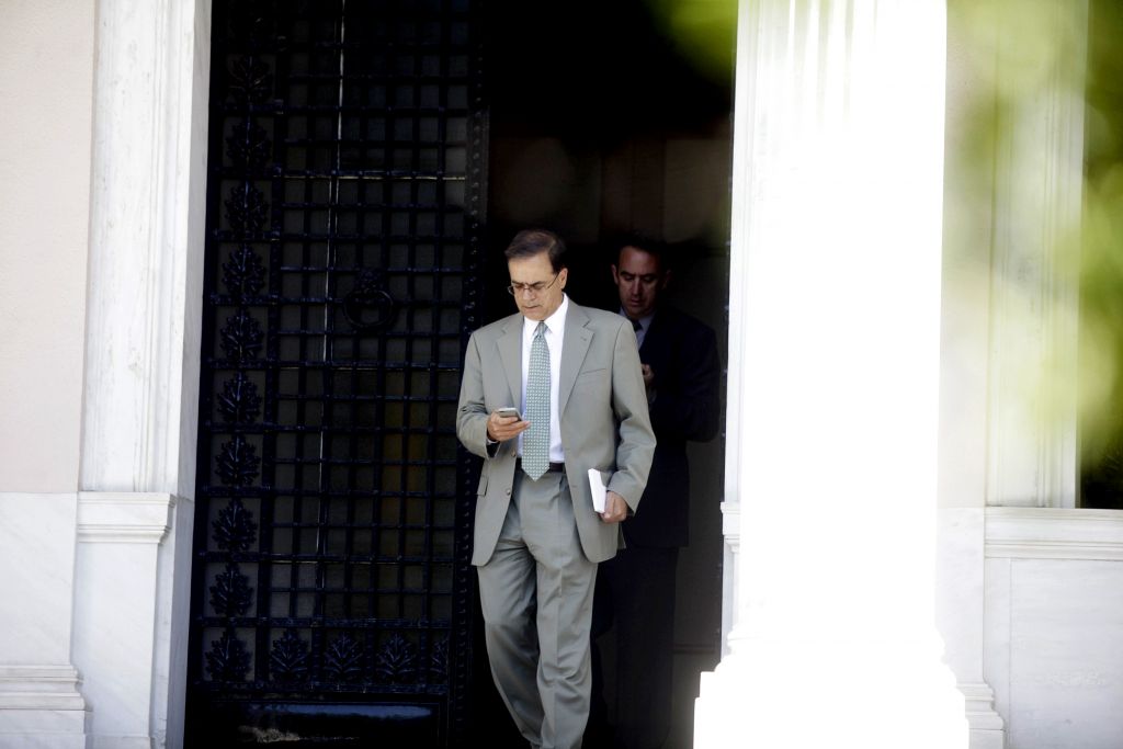 Γραμμή Ρέντσι από το Χαρδούβελη υπέρ των μεταρρυθμίσεων