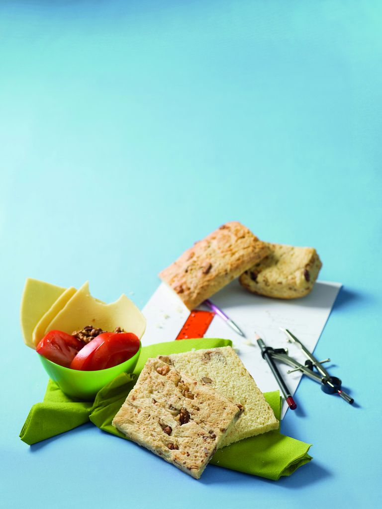 Ψωμί του τοστ με καρύδια