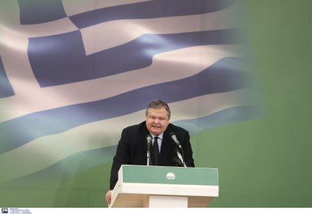 ΠαΣοΚ: Εντάσεις και συμβιβασμοί στη συνεδρίαση της Κεντρικής Επιτροπής