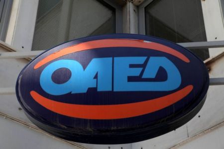 Μόνο ένας στους οκτώ ανέργους παίρνει επίδομα