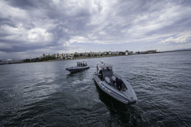 Coast Guard rescues 77 migrants near Myconos and 30 near Samos