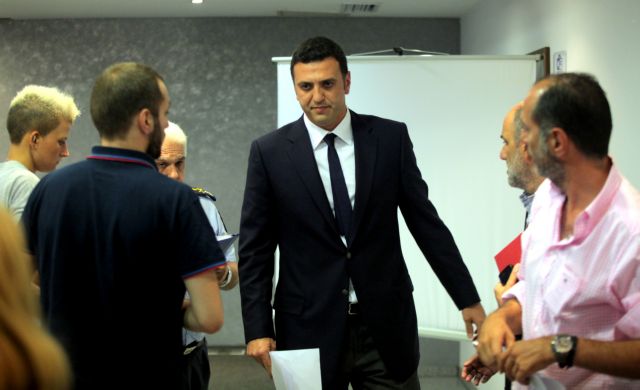 Minister of Public Order meets with SYRIZA officers