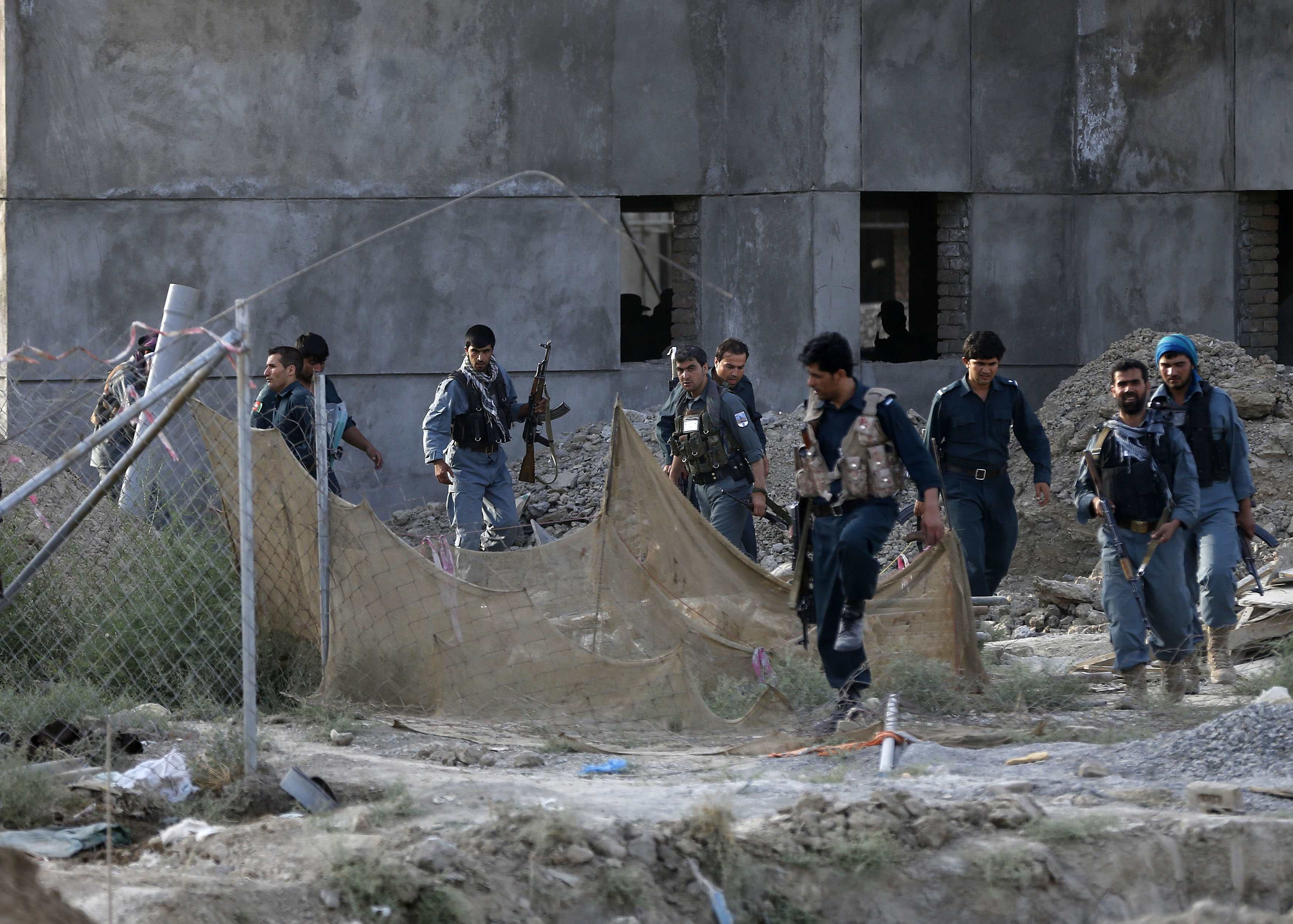 Ταλιμπάν βομβάρδισαν το αεροδρόμιο της Καμπούλ