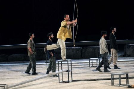 Φιλοκτήτης προδομένος, μαινόμενος και …πολύγλωσσος