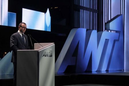 πρόσωπα & νούμερα