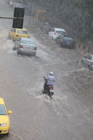 Eφήμερες συναντήσεις στους δρόμους