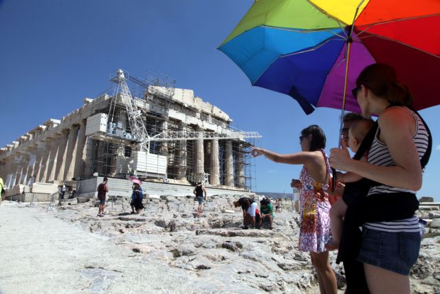 Ενας γιατρός για τους επισκέπτες