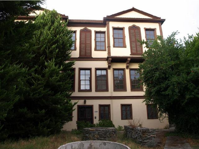 Πρόταση για μείωση ΕΝΦΙΑ έως και 50% στα διατηρητέα