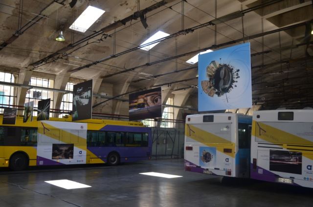 Με συνταξιδιώτη στις συγκοινωνίες τις φωτογραφίες που τράβηξαν επιβάτες