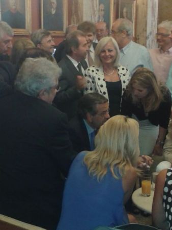 Ο Σαμαράς και οι εννέα γυναίκες