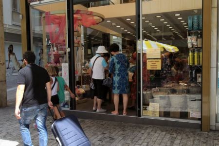 ΟΟΣΑ-ICAP: Αισιοδοξούν οι έλληνες καταναλωτές