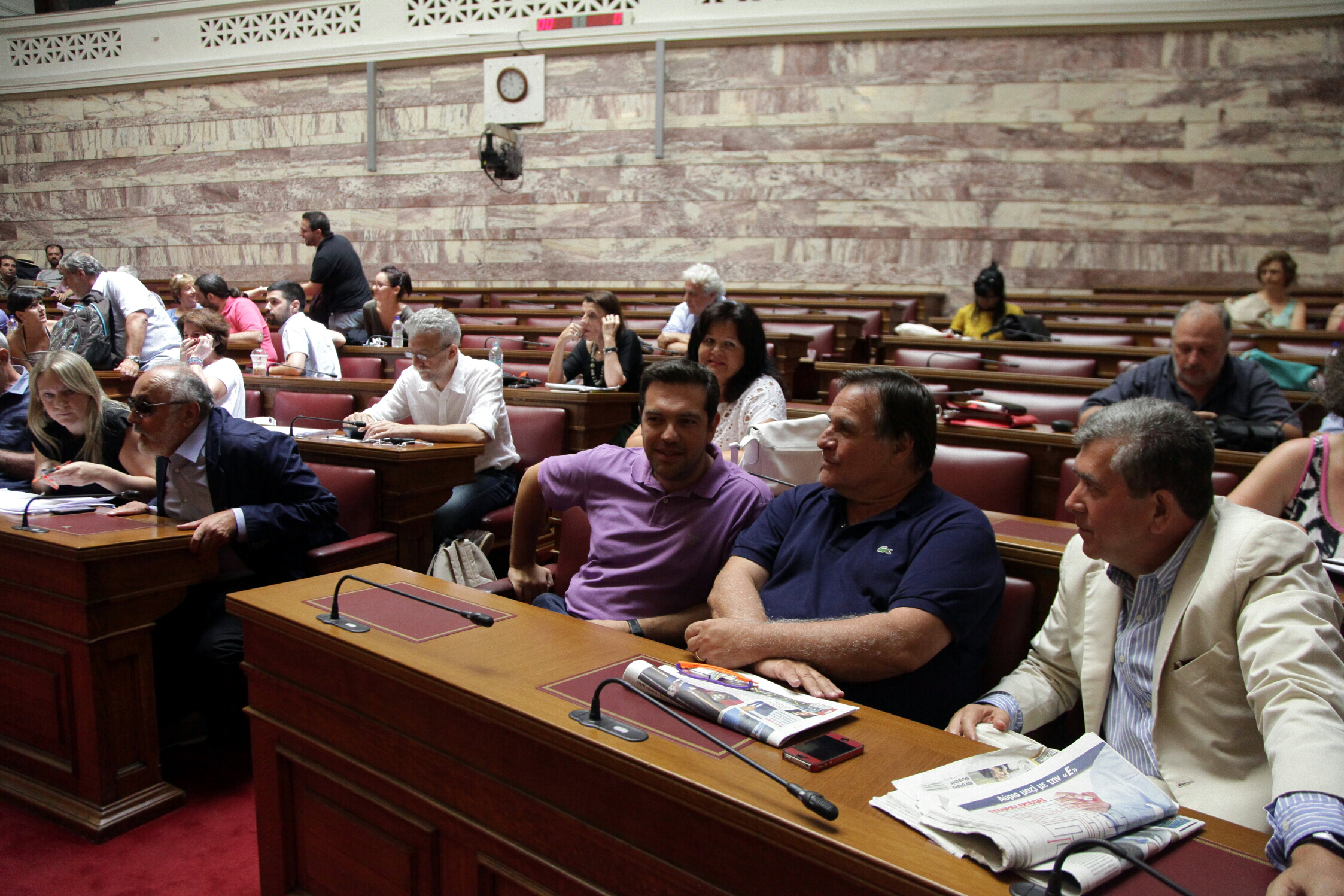 ΣΥΡΙΖΑ: Δωρεάν ρεύμα σε ευπαθείς ομάδες και ΕΦΚ στα 0,6 ευρώ/λίτρο