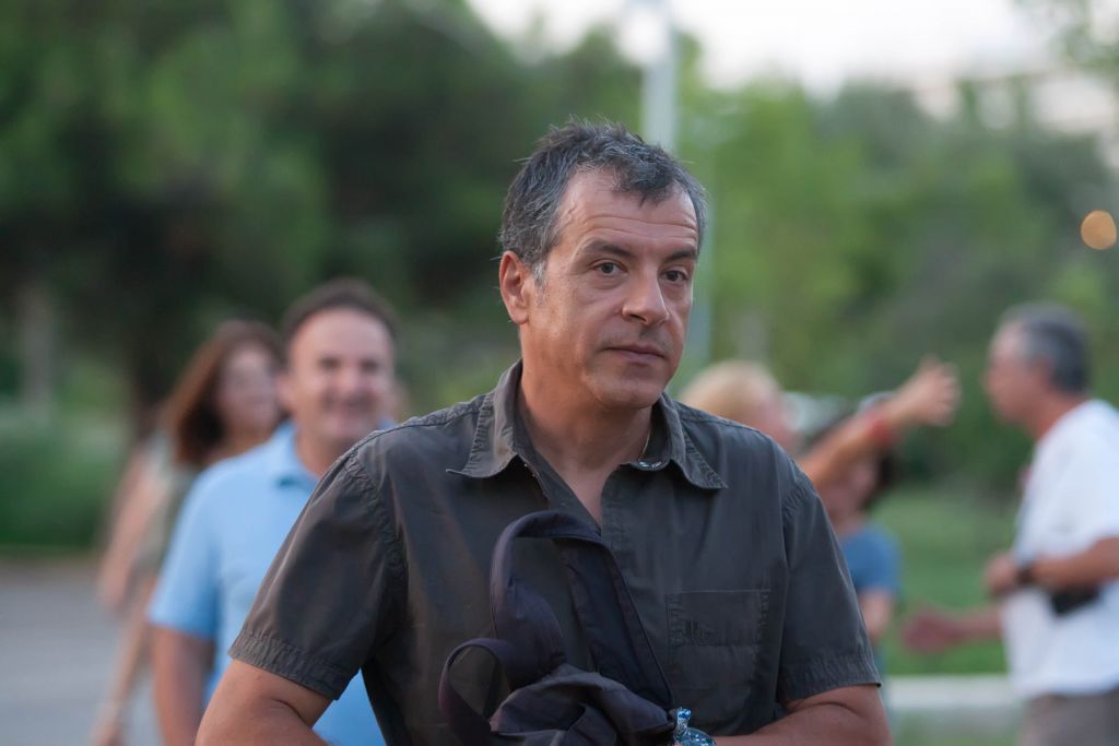 Θεοδωράκης στο Spiegel: Να σχηματίσουμε «συνωμοσία του καλού»