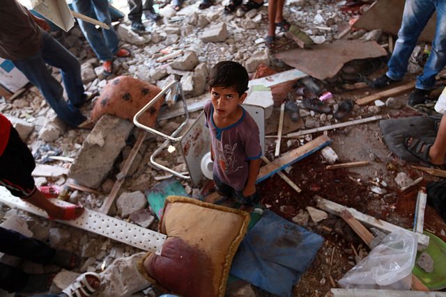 Το Ισραήλ έσπασε την εκεχειρία με βόμβες σε πολυσύχναστη αγορά