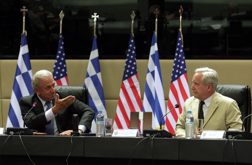 Αθήνα-Αμερικανός πρέσβης: Βαθιά μη φιλική ενέργεια για τις ΗΠΑ η απελευθέρωση Σ.Ξηρού – Τηλεφώνημα Κέρι σε Τσίπρα
